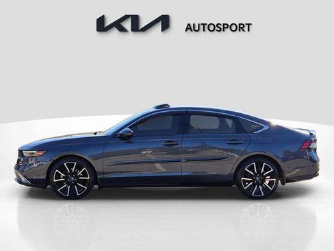 Used 2023 Honda Accord Touring image 14