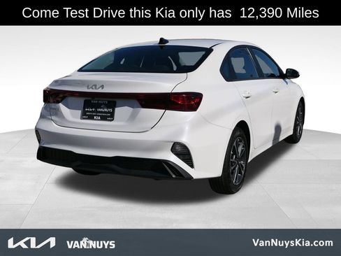 Used 2023 Kia Forte LXS image 2
