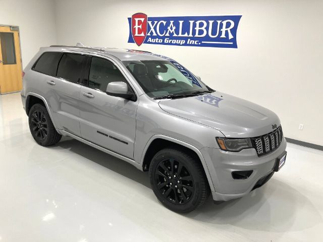 Used 2020 Jeep Grand Cherokee Altitude AWD/4WD image 49