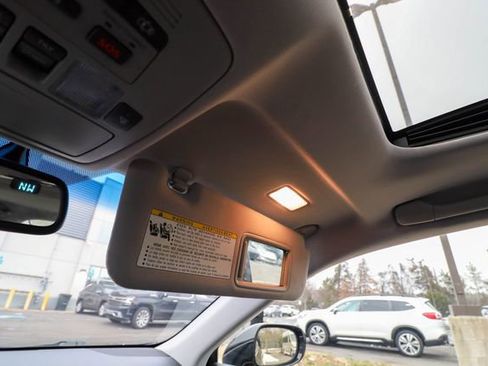 Used 2011 Lexus ES 350 image 50