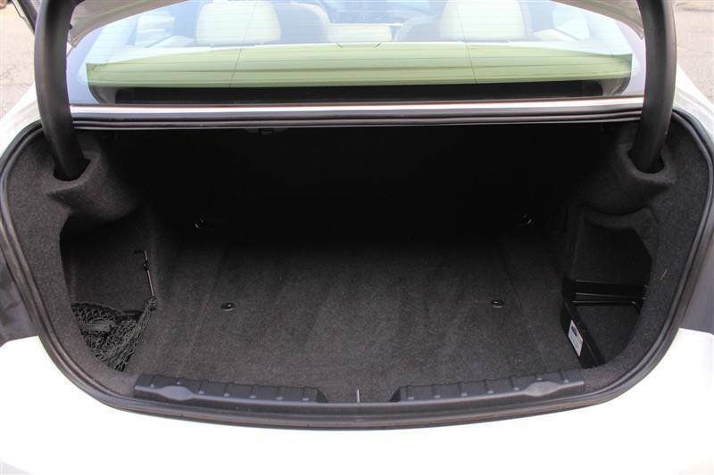 Used 2014 BMW 320i xDrive Sedan AWD/4WD image 25