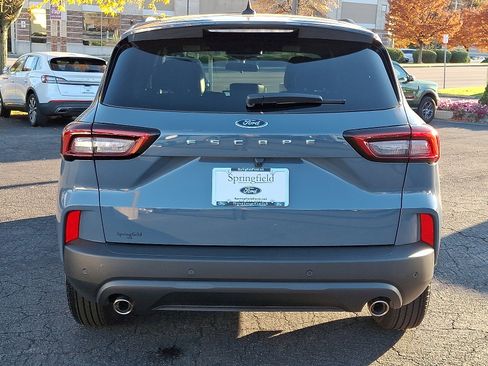 Used 2025 Ford Escape ST-Line w/ Tech Pack #1 image 5
