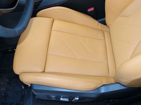 Used 2025 BMW X3 xDrive30i w/ Premium Package image 13