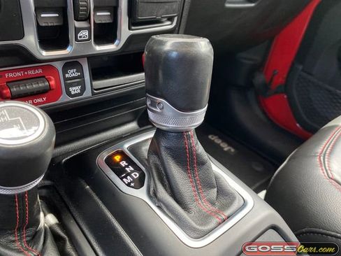 Used 2020 Jeep Gladiator Rubicon w/ Dual Top Group AWD/4WD image 13