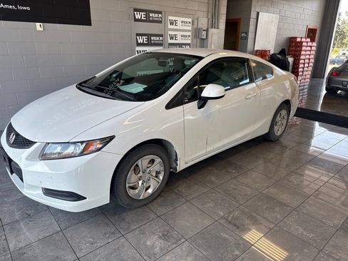 Used 2013 Honda Civic LX image 2