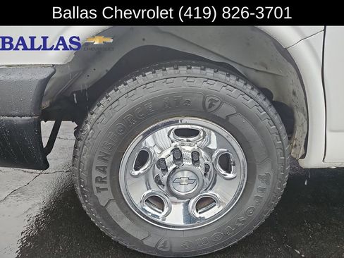 Certified 2016 Chevrolet Express 2500 image 26