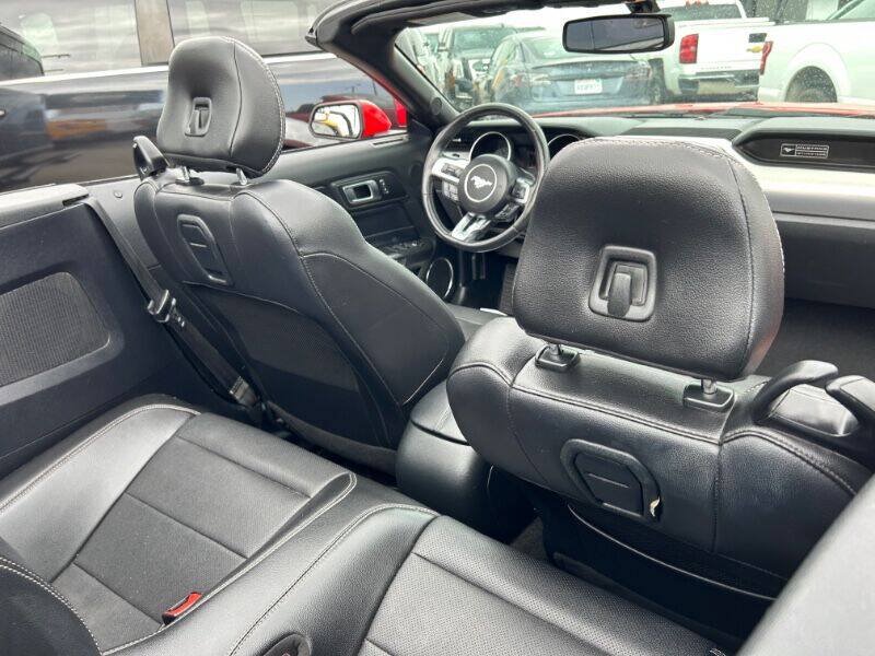 Used 2020 Ford Mustang Premium RWD image 13