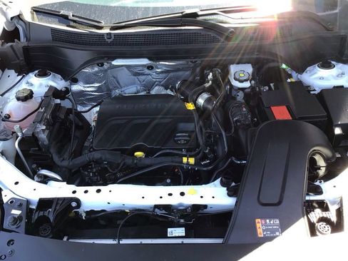 Used 2024 Chevrolet Trax RS w/ Driver Confidence Package FWD image 39