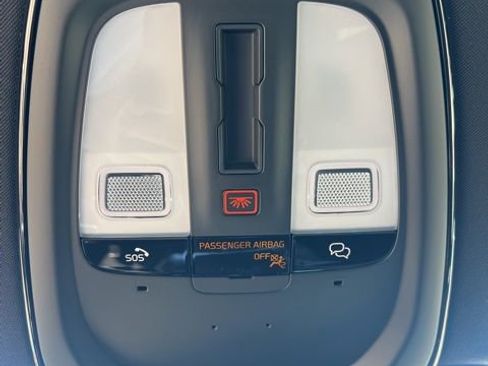 New 2026 Volvo XC90 B6 Plus w/ Protection Package Premier image 20