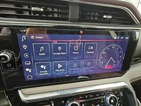 Used 2024 GMC Sierra 2500 Denali w/ Technology Package image 14