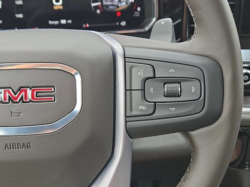 New 2026 GMC Sierra 1500 SLT w/ SLT Premium Plus Package AWD/4WD image 24