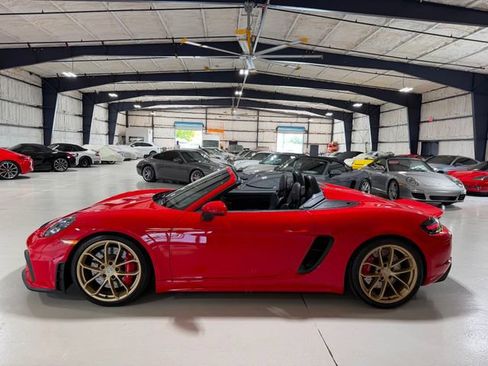 Used 2022 Porsche 718 Boxster Spyder RWD image 98