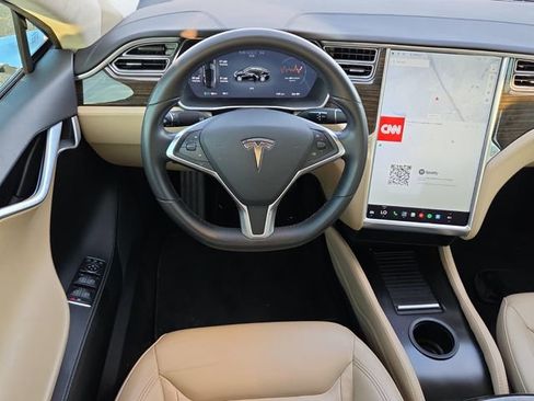 Used 2015 Tesla Model S 85 RWD image 12