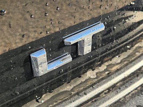 New 2026 Chevrolet Suburban LT w/ Comfort Package image 7