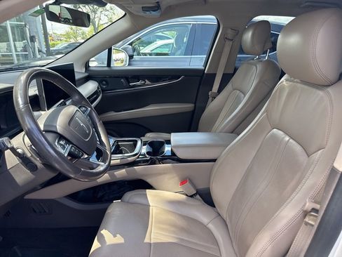 Used 2021 Lincoln Nautilus Reserve w/ Equipment Group 201A image 3