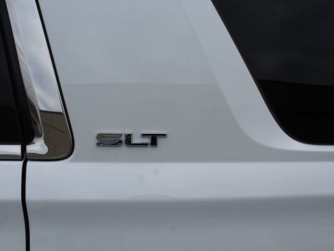 Used 2015 GMC Yukon SLT w/ Open Road Package image 15