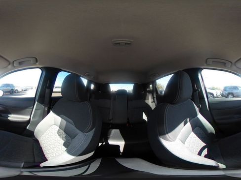 Used 2025 Nissan Kicks SV image 42