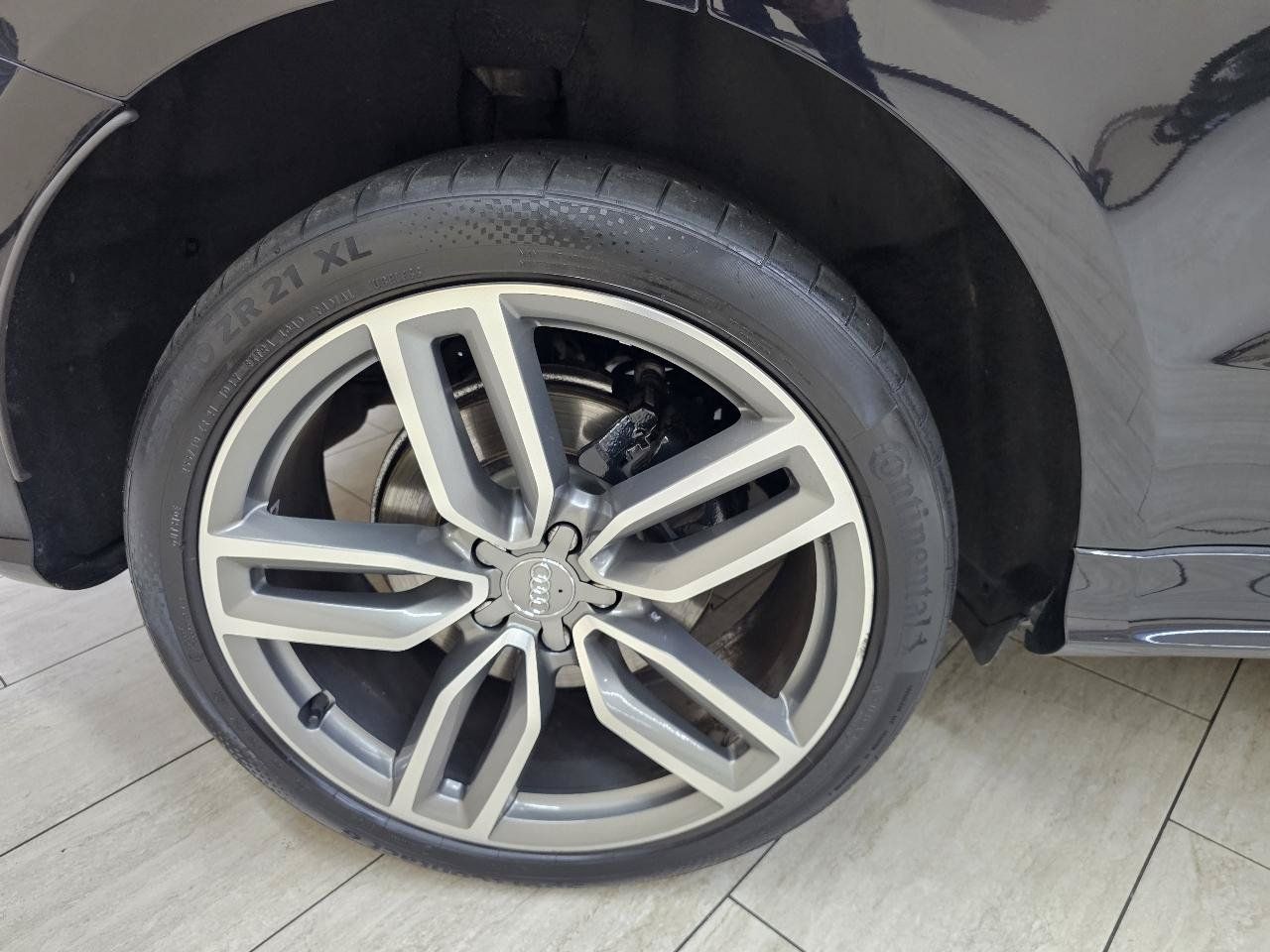 Used 2014 Audi SQ5 Prestige w/ Prestige Package AWD/4WD image 40
