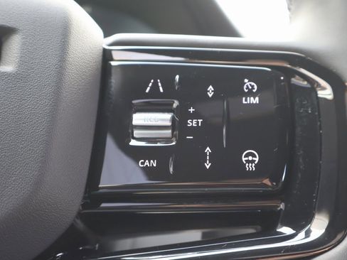 Used 2026 Land Rover Range Rover Evoque Dynamic SE image 20