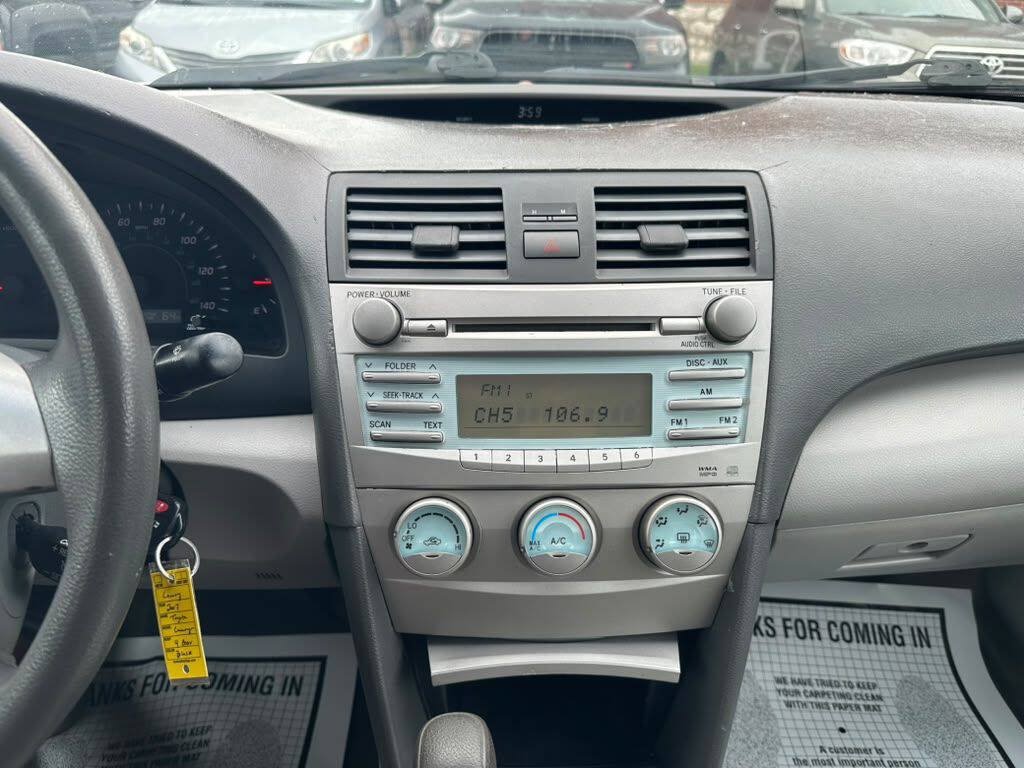 Used 2007 Toyota Camry LE FWD image 16