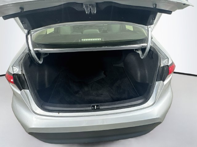 Used 2023 Toyota Corolla LE FWD image 27