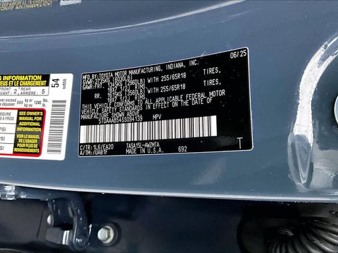 Certified 2025 Toyota Grand Highlander XLE image 36