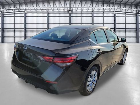 Used 2025 Nissan Sentra S FWD image 3