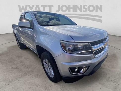 Used 2018 Chevrolet Colorado LT w/ LT Convenience Package AWD/4WD image 13