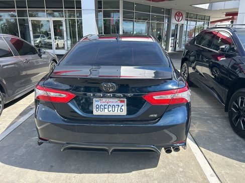 Used 2019 Toyota Camry SE w/ Carpet Mat Package image 17