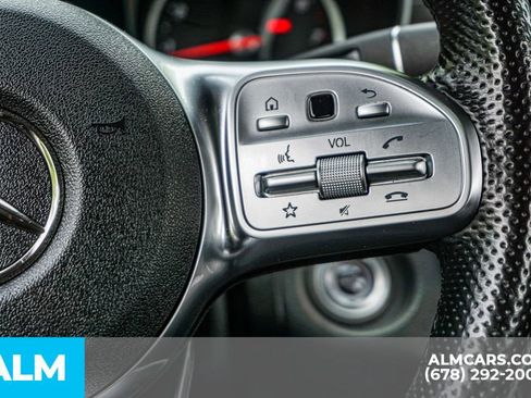 Used 2020 Mercedes-Benz GLC 300 image 29