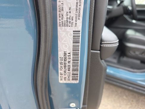 New 2026 Jeep Grand Cherokee Limited image 37