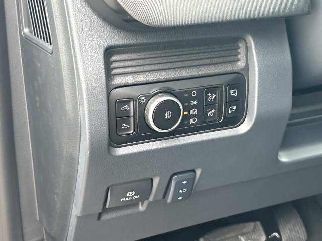 New 2026 Ford F250 Platinum AWD/4WD image 27