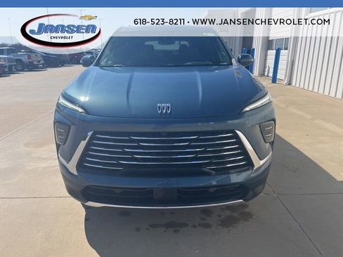 Used 2025 Buick Enclave Preferred image 2