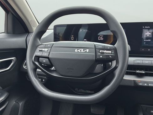 Certified 2025 Kia K4 FWD image 19