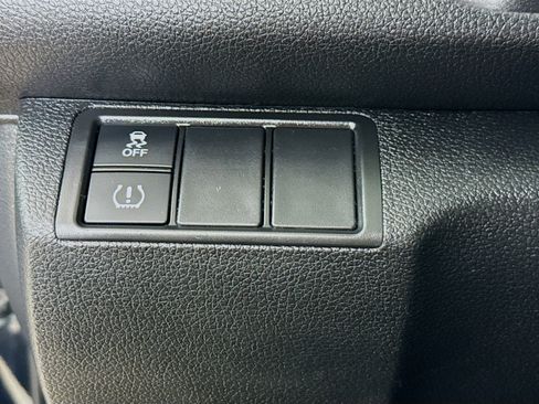 Used 2018 Honda Civic LX image 9