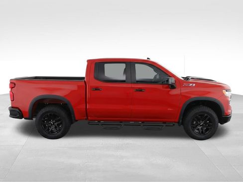 Used 2024 Chevrolet Silverado 1500 Custom Trail Boss AWD/4WD image 10