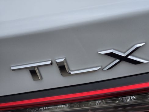 Used 2023 Acura TLX w/ Technology Package image 14