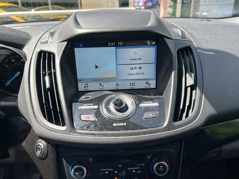 Used 2019 Ford Escape Titanium AWD/4WD image 27