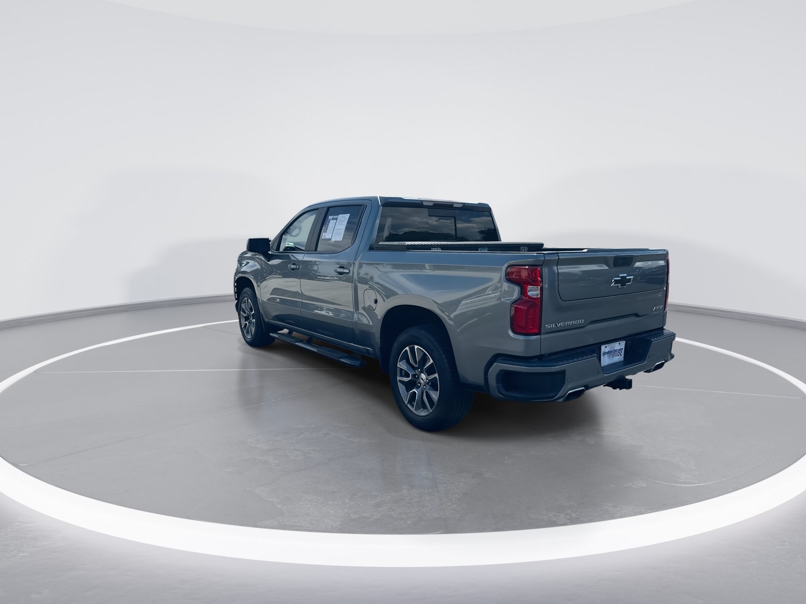 Used 2021 Chevrolet Silverado 1500 RST w/ Convenience Package II AWD/4WD image 7