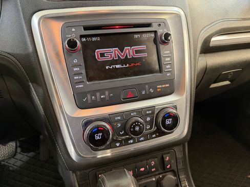 Used 2016 GMC Acadia SLT image 18