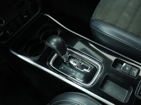 Used 2019 Mitsubishi Outlander SE FWD image 17