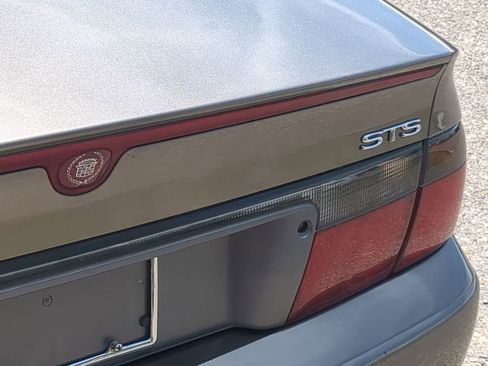 Used 2000 Cadillac Seville STS w/ Convenience Pkg FWD image 5