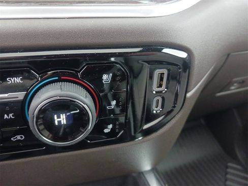 Used 2025 Chevrolet Silverado 1500 LTZ w/ LTZ Premium Package image 26