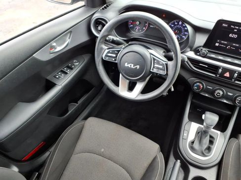 Used 2023 Kia Forte LXS image 17