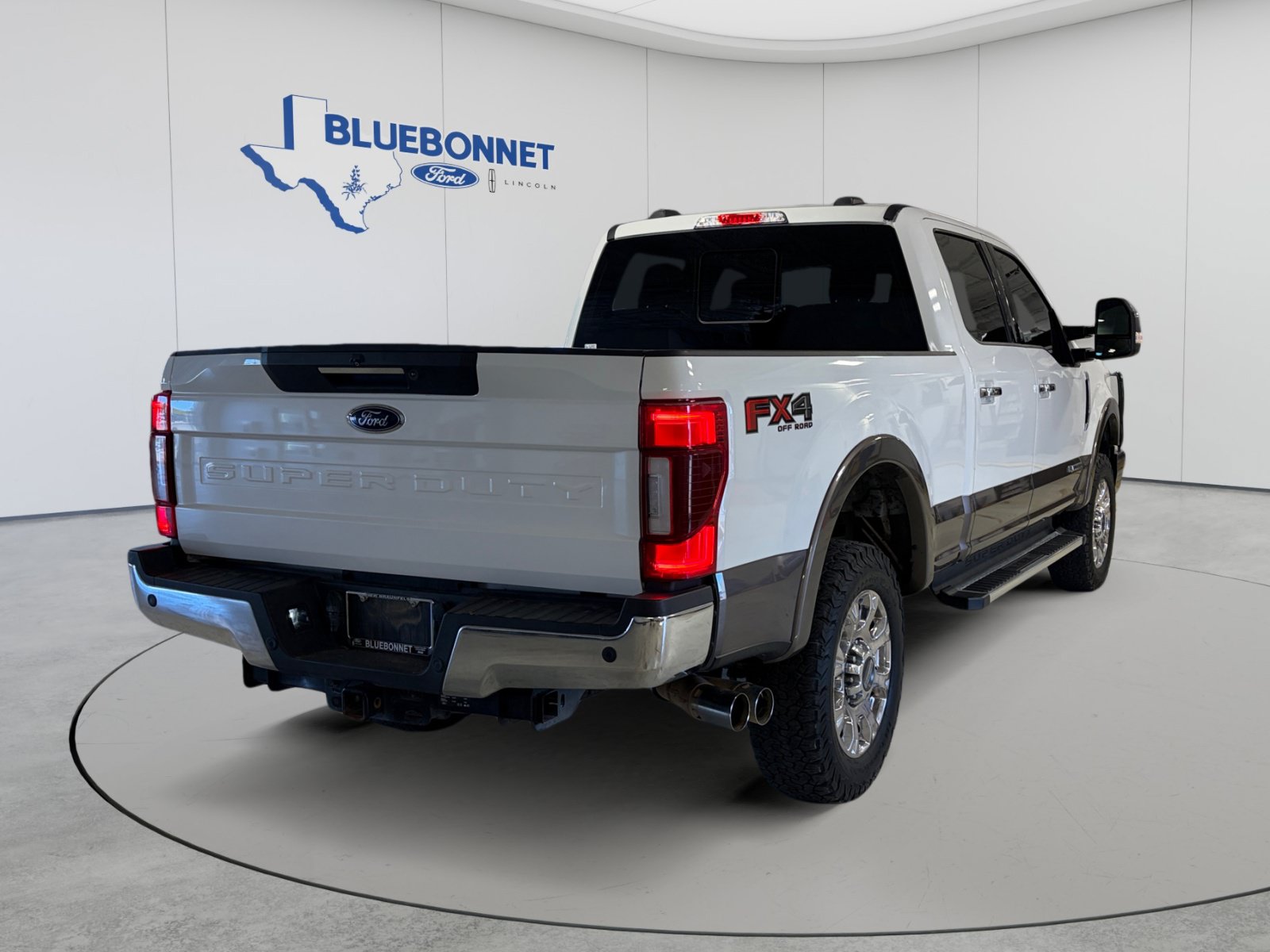 Used 2022 Ford F250 Lariat w/ Lariat Ultimate Package AWD/4WD image 5