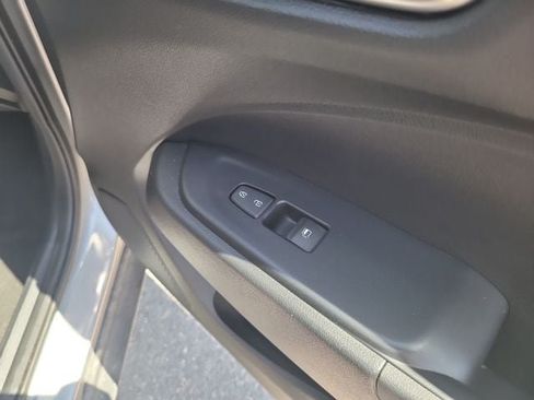 Used 2025 Hyundai Venue SEL FWD image 29