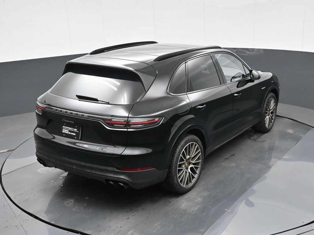 Certified 2023 Porsche Cayenne Platinum Edition AWD/4WD image 30