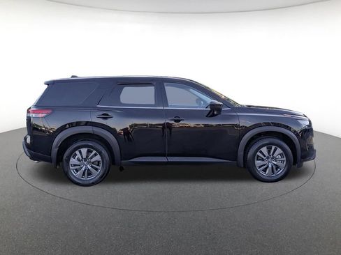 Used 2024 Nissan Pathfinder S FWD image 4