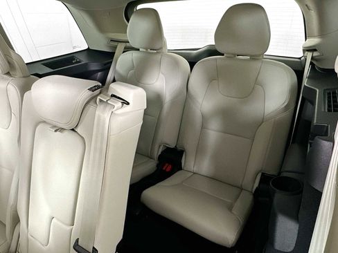Used 2025 Volvo XC90 T8 Plus w/ Protection Package Premier image 23