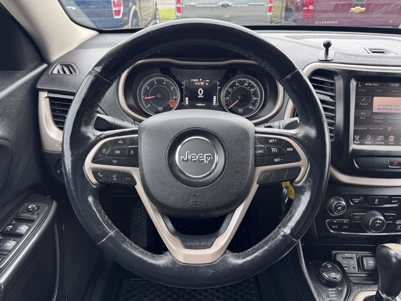 Used 2014 Jeep Cherokee Latitude w/ Cold Weather Group AWD/4WD image 18